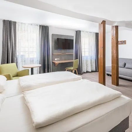 Cafe Adler 24h Self Check In 酒店 特里贝格