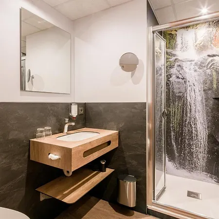 酒店 Cafe Adler 24h Self Check In