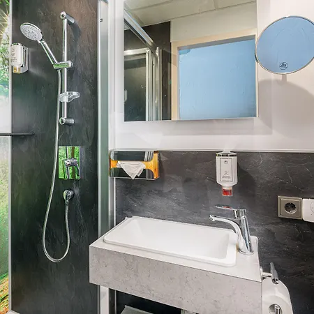 Cafe Adler 24h Self Check In 3* 特里贝格